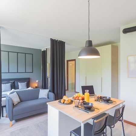 Black Loft Como By Rent All Комо Экстерьер фото