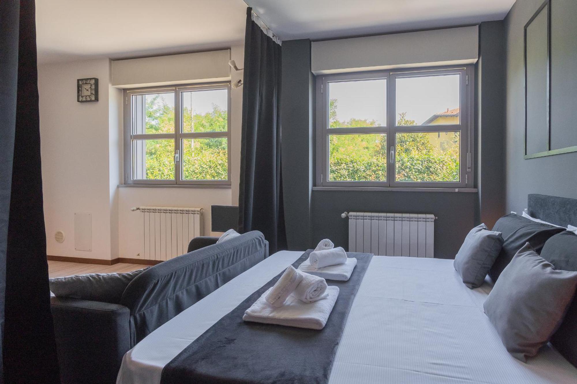 Black Loft Como By Rent All Комо Экстерьер фото
