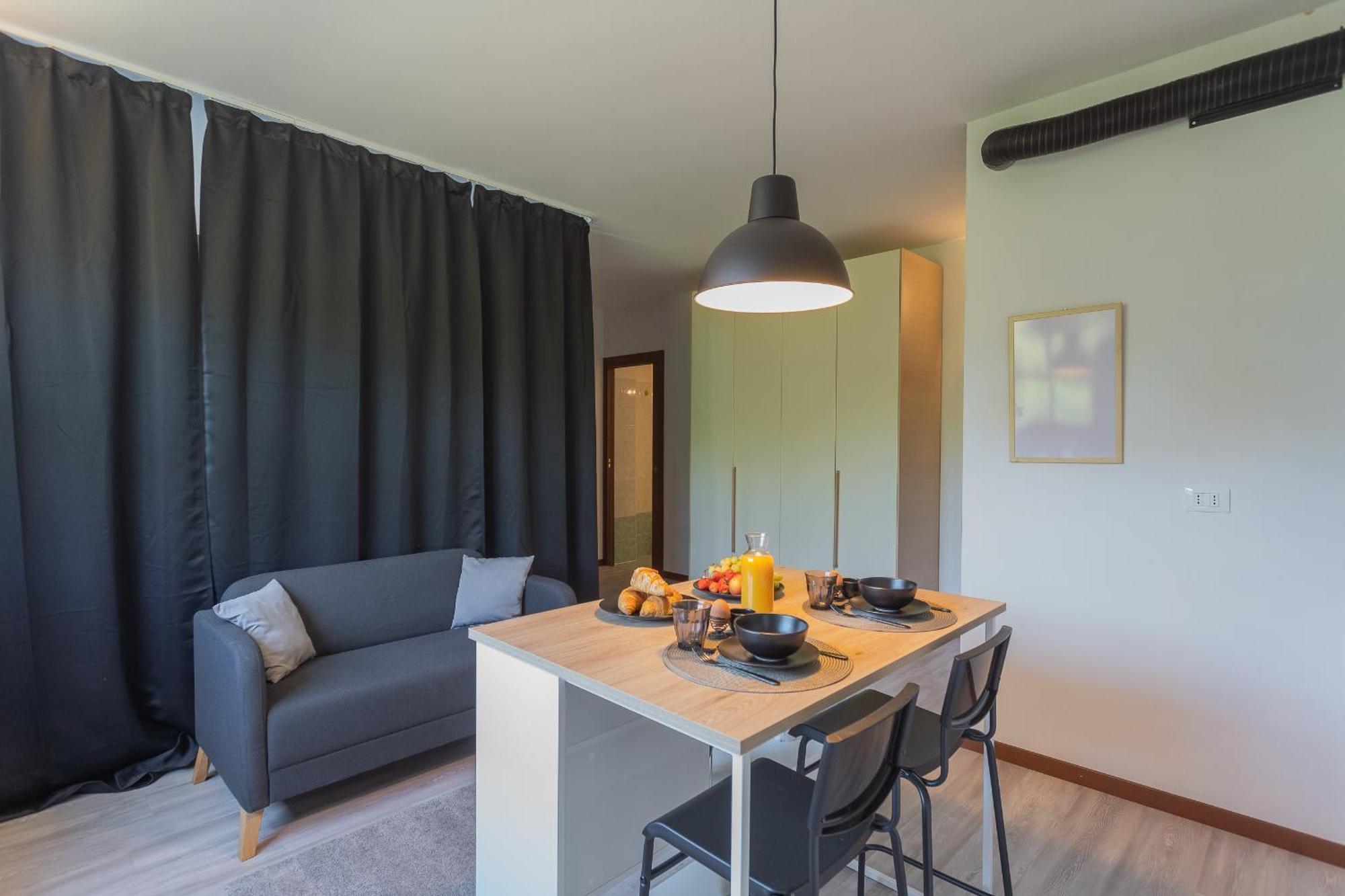 Black Loft Como By Rent All Комо Экстерьер фото